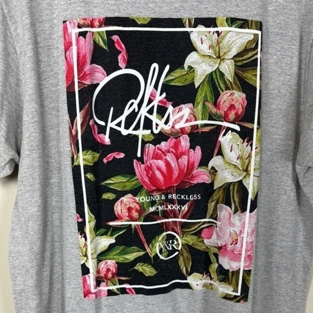 Young & Reckless Men's‎ Graphic T-Shirt Large Floral Print Grey Short Sleeve Tee - Picture 4 of 5
